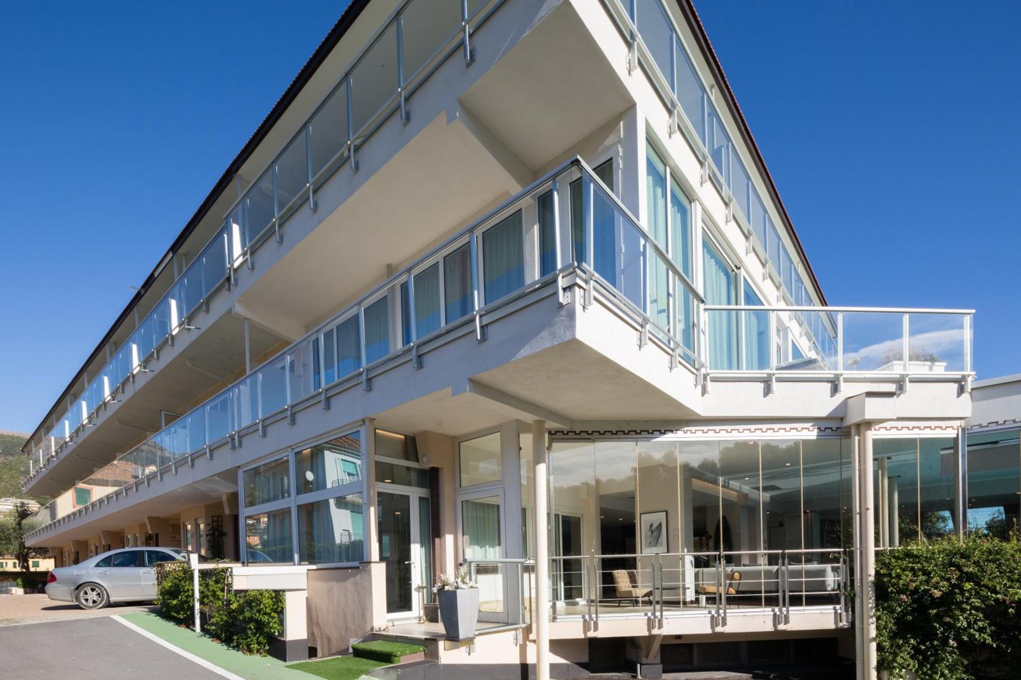 Poggio Hotel Arenzano Exteriör bild